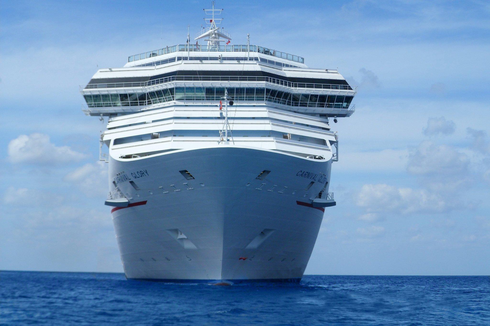 Holiday Inn Express Ft Lauderdale Cruise-Airport By Ihg Fort Lauderdale Bagian luar foto