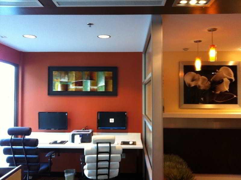 Holiday Inn Express Ft Lauderdale Cruise-Airport By Ihg Fort Lauderdale Bagian luar foto